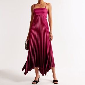 Abercrombie Giselle Clasp-Back Pleated Midi Dress